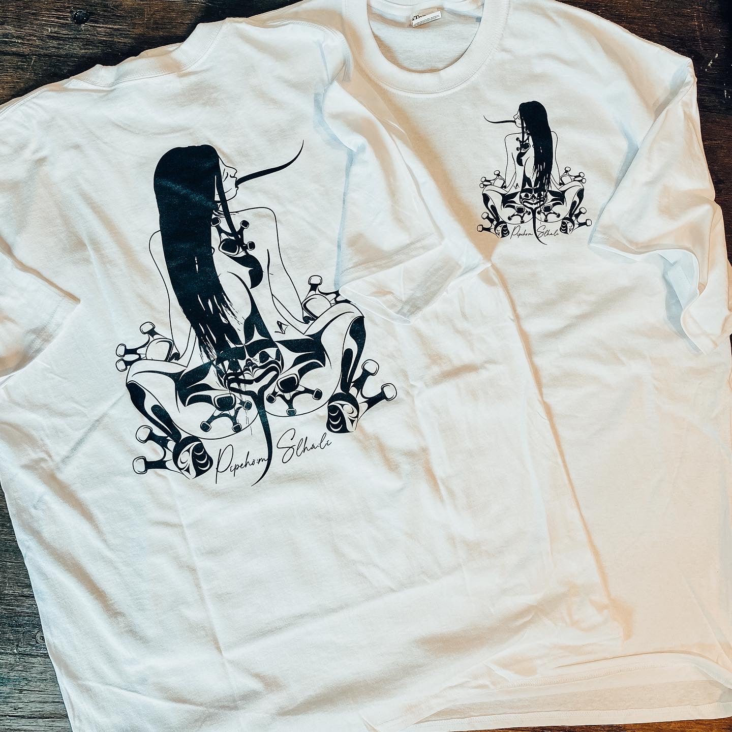 Pipehom Slhali -Frog Woman T-shirt - White